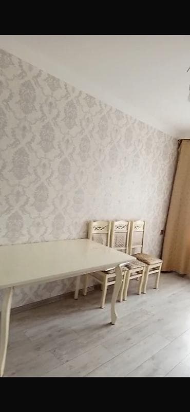 Sabuncu rayonu bakixanov qesebesi yol kenari balkonu var Menzil yeni — 9