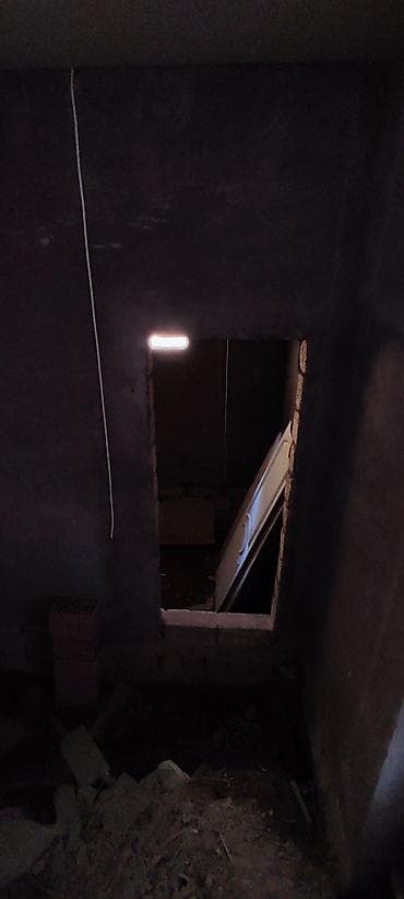 15 mine ev satılır: 5 otaqlı, 2 kv. m, Kredit yoxdur, Orta təmir — 6