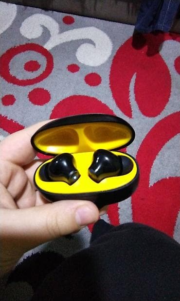 Qulaqcıqlar: Tam simsiz qulaqlıq - Rəng: qara qulaqlıqlar, sarı daxiliyə malik qara — 3