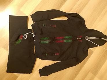 idman dəsdi: İdman dəsti – kapüşonlu jaket və şalvar - Rəng: qara - Üst: önündə — 2