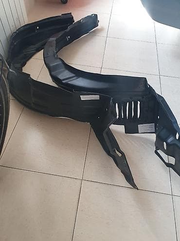 Tayota Corolla xeçbekt 2005-2007 krılo qoruyucuları təzə