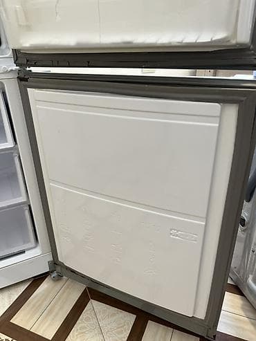 vitrin xolodilnik: (İNDESİT) markasıdı ustads olmayıb herşeyi işlek vezyetdedi real — 6