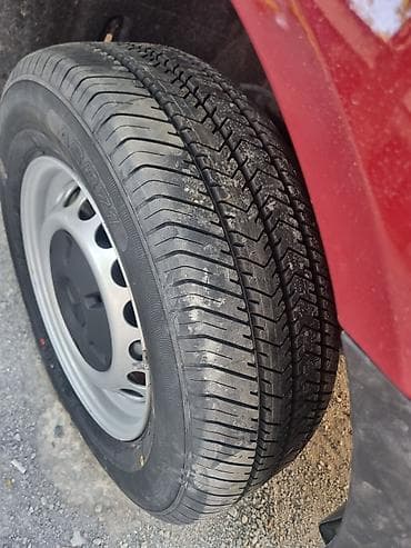 mercedes e klasa: Mercedes-Benz Sprinter yük furgonu – xüsusi bölməli yanlardan dondurma — 4