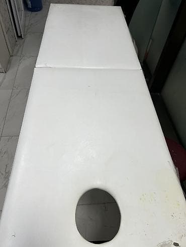 Kuşetka satılır — 50 AZN İşlək vəziyyətdədir. Üst hissəsində istifadə — 2