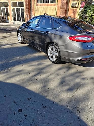 tesla model 3: Ford Fusion: 1.5 l | 2016 il 192000 km Sedan — 3