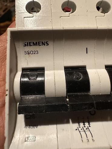 qaz acari: Siemens Elektrik avtomat, 3 faza, 400 Vt, Kredit yoxdur, Zəmanətli, Ünvandan götürmə, Ödənişli çatdırılma — 2
