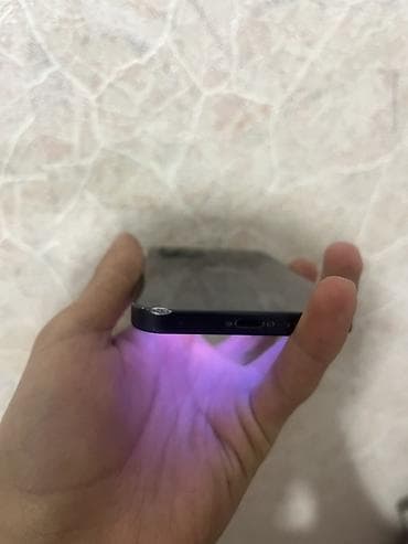 iphone 12 pro 2 el: IPhone 12, Qara, Face ID — 4