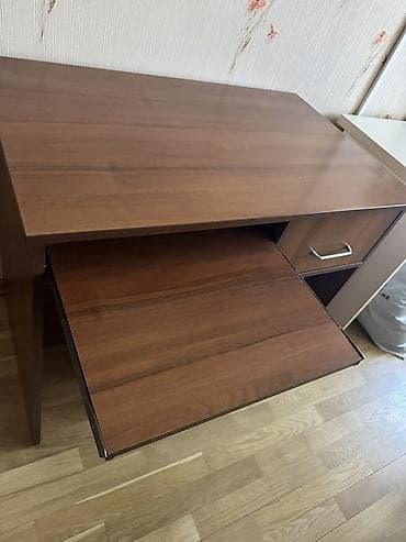 istolar: Düz masa, Polkalı, Siyirməli, Sadə laminat — 5