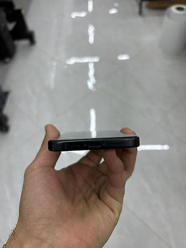 su filter: IPhone 15, 128 GB, Qara, Face ID — 3