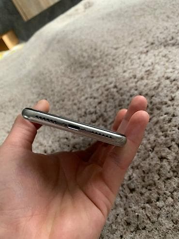 radio telefon: IPhone X, 64 GB, Gümüşü, Simsiz şarj — 7