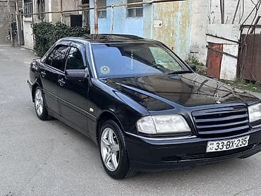 Mercedes-Benz C-Class: 1.8 l | 1996 il Sedan — 2