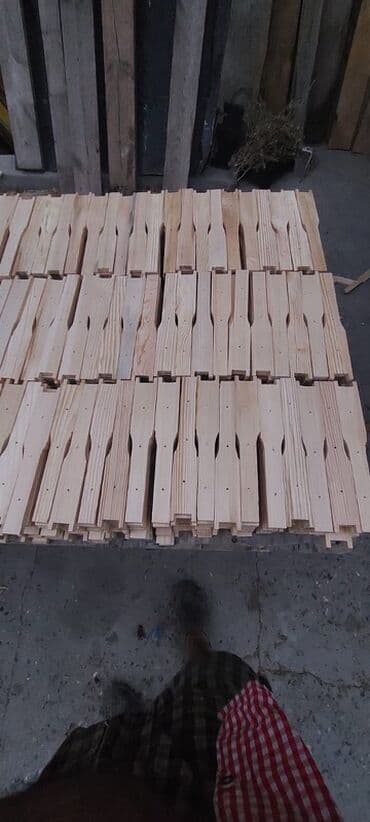 ağdaş taxta bazarı: Məhsul: Ari Ramkasi — 2