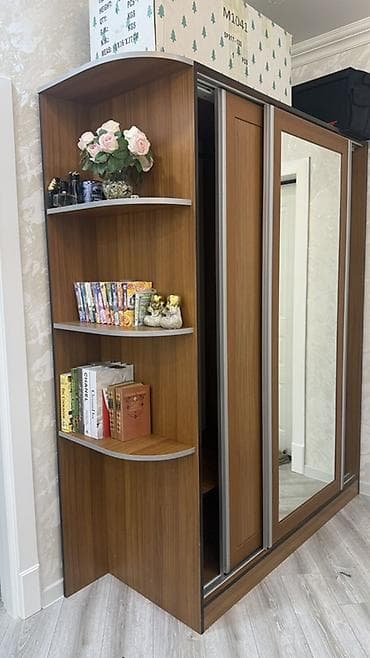 Güzgülü sürgülü dəhliz dolabı - Material: ağac dekorlu laminat — 8