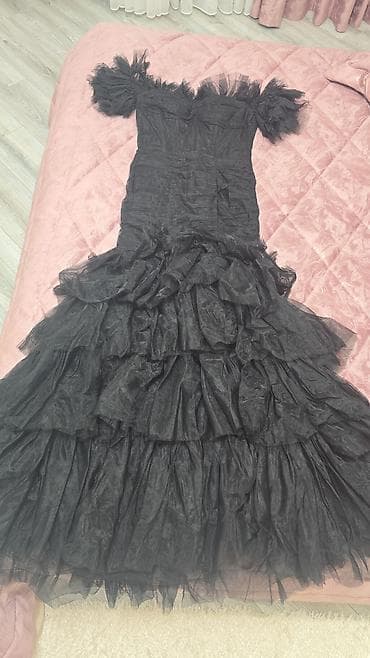 Qara rəngli uzun ziyafət geyimi Heç geyinilməyib - Stil: balıq/korsaj