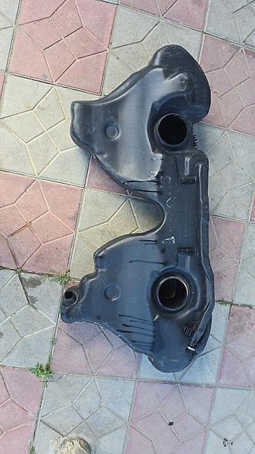 bmw 70: BMW plastik yanacaq çəni - Orijinal plastik (Lupolen 4261A/2 ES) — 4