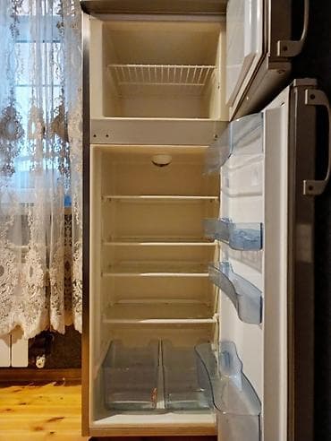 qara soyuducu: İki qapılı soyuducu (üstdə dondurucu) Materiali titandirçürümür - — 3