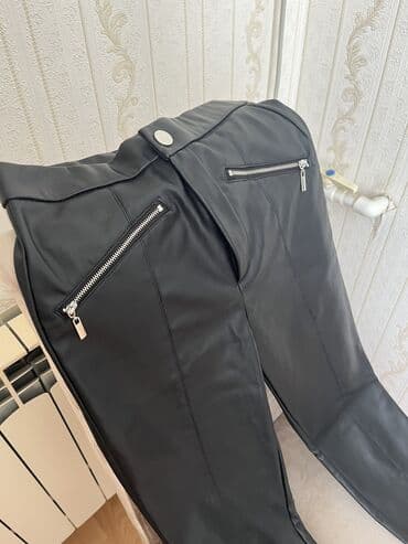 işlənmiş əşyalar: Zara deri şalvar Eslinde az geyilib yaxsı veziyyetdedir ama arxasında — 6