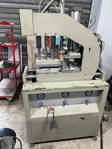 İki başlı hidravlik pres aparatı – demək olar işlənməyib