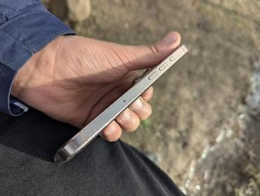 ev kamerası: IPhone 16 Pro, 128 GB, Gümüşü, Face ID — 5