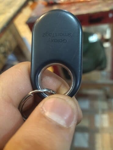 Çəngəllər: Samsung Galaxy SmartTag2 – ağıllı izləmə breloku - Model: EI-T5600 — 1