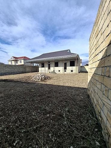 sabuncuda kreditle satilan heyet evleri: 4 otaqlı, 140 kv. m, Kredit yoxdur, Təmirsiz — 2