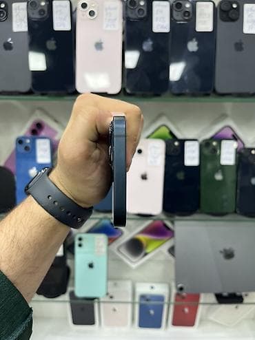 apl 13: IPhone 13, 256 GB, Midnight — 6
