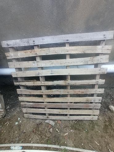 Bu taxta palet, müxtəlif məqsədlər üçün istifadə oluna bilən möhkəm — 1