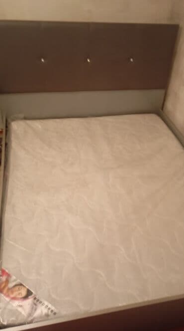 Спальные гарнитуры: Двуспальная кровать — 1