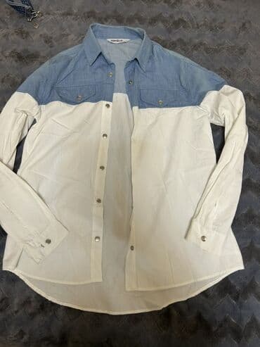 ketan koynekler: - İki rəngli köynək: Yuxarı hissəsi açıq mavi denim, alt hissəsi — 1