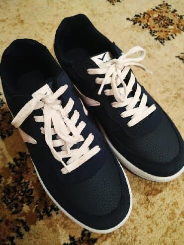 Məktəbli forması: Krasovka 1 dəfə geyinilib,baha alınıb balaca olduğundan satılır,ölçü — 2