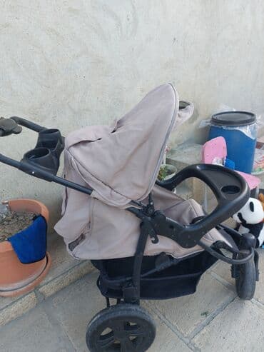 rezin botlar: Çıxarıla bilən beşikli araba, Burbay, İşlənmiş, Cins: Oğlan, Yaş: 30 ay, Ünvandan götürmə — 4