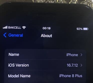 i̇phone 6s plus: IPhone 8 Plus, 64 GB, Qara, Barmaq izi — 4
