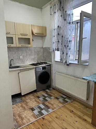 sumqayitda tecili satilan evler: Azadliq metrosuna yaxin Resulzade qesebesinde 100 nomreli mektebin — 5