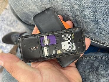 dynacord 2: Nokia < 2 GB Memory Capacity, rəng - Qara, Düyməli — 2