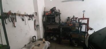 qarayev obyekt: Həzi Aslanovda Naxcivanskiy liceyə yaxin 8kv sahəsi olan obyekt — 3