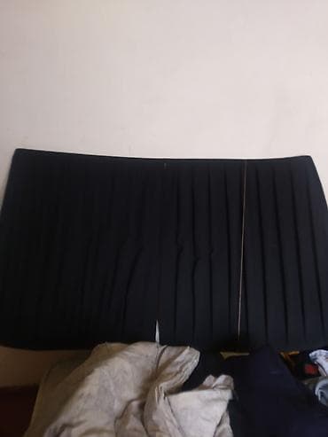 taxt ortuyu: Qara pliseli pencək/plaş astarı – parça detalı - Rəng: qara - Dizayn — 2