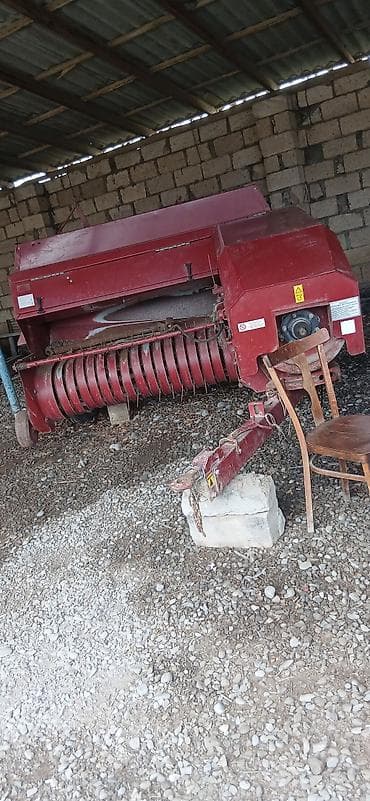 Rostselmash Tukan Luxe 1000 press yığan (saman-ot pressi) -