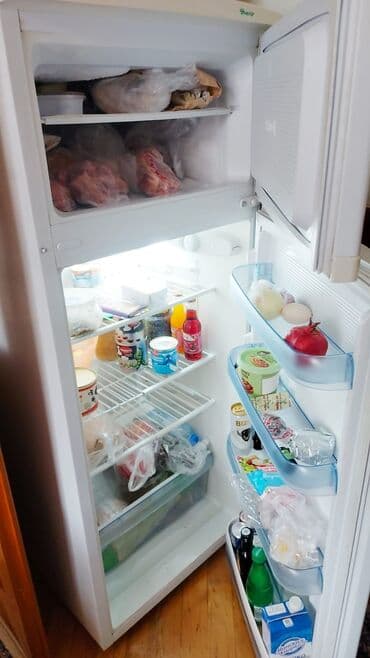 soyuducu arçelik: Soyuducu tam işləkdir. Temirde olmuyub. Evden satiş.220 azn Unvan — 3