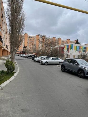 qaraçuxurda kiraye evler 2021: Ev Qaraçuxur qəsəbəsində 5 mərtəbəli daş binanın 4 -cü mərtəbəsində — 28