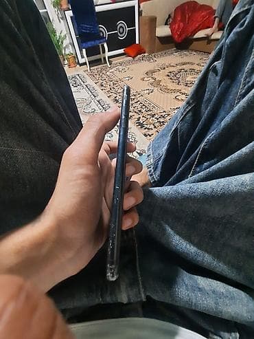 samsung. note 8: IPhone 7 Plus, Qara, Barmaq izi — 3