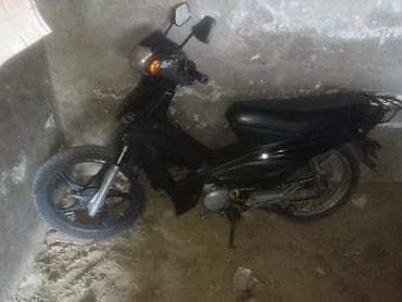 mopeti: Moped/motosiklet – qara rəngdə, şəhər içi istifadə üçün ideal “aju” — 4