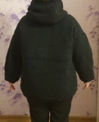 Qara rəngli ikiüzlü qış gödəkçəsi - Reversibl dizayn: bir üzü yumşaq