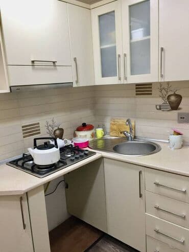 2 otaqlı mənzil vasitəçisiz: Bakı, 2 otaqlı, Köhnə tikili, m. Neftçilər, 50 kv. m — 3