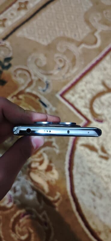 redmi airdots pro: Ideal vezyetde 14pro 8ram 256 yaddaw,barter yoxdu — 8