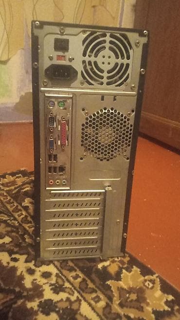 Masaüstü kompüter dəsti salam hamisi isdiyir menim basim cixmir