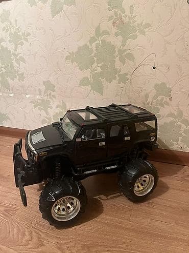 pultlu mawin: Uzaqdan idarə olunan iri təkərli off-road model maşın - Korpus: qara — 3