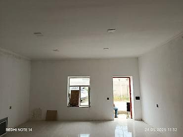 ecemide ev alqi satqisi: 140 m2 iki yanaşı obyektdir.Biri 100 digəri isə 40 kv.m-dir. arasini — 9