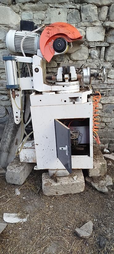 şaxta gülü bitkisi: MC-315B metall kəsmə dəzgahı - Model: MC-315B (etiket üzərində — 3