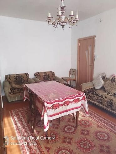 Mənzil alıram: Gəncə, 3 otaqlı, Köhnə tikili, 74 kv. m — 2