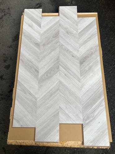 Salam laminatlarimiz 31 32 33 klass olmagala hər rəg secimi var 250 yə — 12